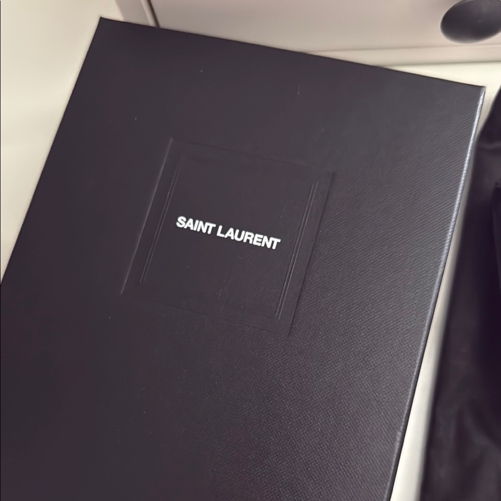 🥳HP🥳♥️Saint Laurent Black Quilted Wallet with Gold Logo♥️ - Picture 11 of 13